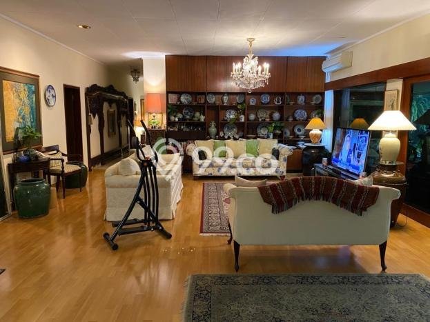Siap Huni Rumah Mewah 3 Kamar di Kebayoran Baru Dekat ke Mana Pun Siap Huni Rumah Mewah 3 Kamar di Kebayoran Baru Dekat ke Mana Pun