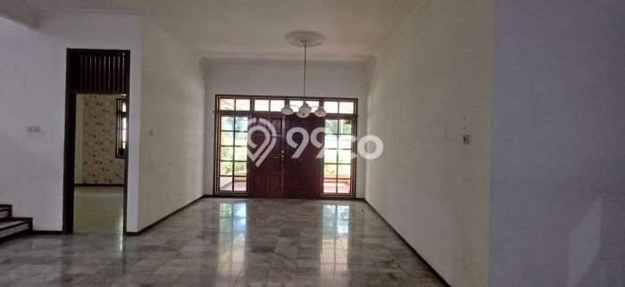 Hunian Mewah LB 302m2 Siap Huni Desain Elegan di Pegangsaan, Jakarta Utara Hunian Mewah LB 302m2 Siap Huni Desain Elegan di Pegangsaan, Jakarta Utara