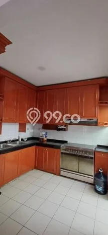 Disewakan! Rumah 4 Kamar Tidur &
3 Kamar Mandi di BSD Taman Giri Loka, Tangerang Disewakan! Rumah 4 Kamar Tidur &
3 Kamar Mandi di BSD Taman Giri Loka, Tangerang