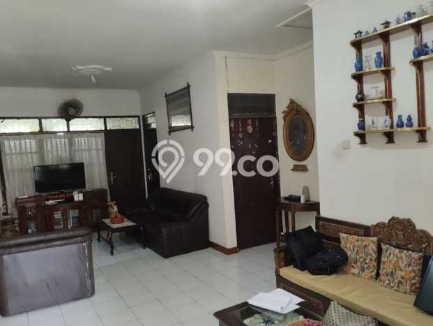Rumah Modern Cantik 5 Kamar Siap Huni di Ciputat Rumah Modern Cantik 5 Kamar Siap Huni di Ciputat