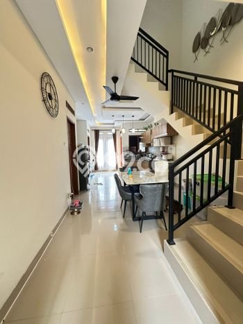 Hunian Mewah LB 159m2 Siap Pakai Desain Elegan di Renon, Denpasar Hunian Mewah LB 159m2 Siap Pakai Desain Elegan di Renon, Denpasar