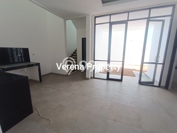 Ready to Use! Premium House LT 144m2 Desain Modern di BSB City Ready to Use! Premium House LT 144m2 Desain Modern di BSB City