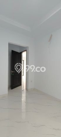 Rumah Luas Asri 4 KT Siap Huni di Pondok Kelapa Jakarta Timur Rumah Luas Asri 4 KT Siap Huni di Pondok Kelapa Jakarta Timur