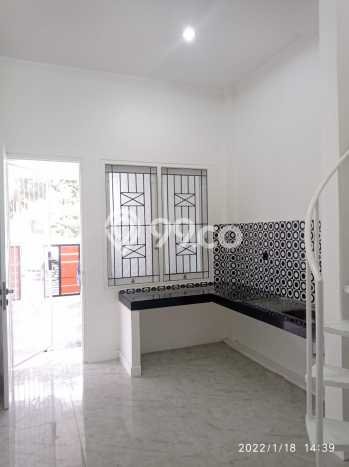 Ready to Use! Luxury House LT 231m2 Desain Elegan di Galaxy Ready to Use! Luxury House LT 231m2 Desain Elegan di Galaxy