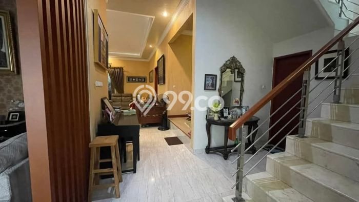 Hunian Mewah LB 190m2 Siap Pakai Desain Elegan di Taman Galaxy, Bekasi Hunian Mewah LB 190m2 Siap Pakai Desain Elegan di Taman Galaxy, Bekasi