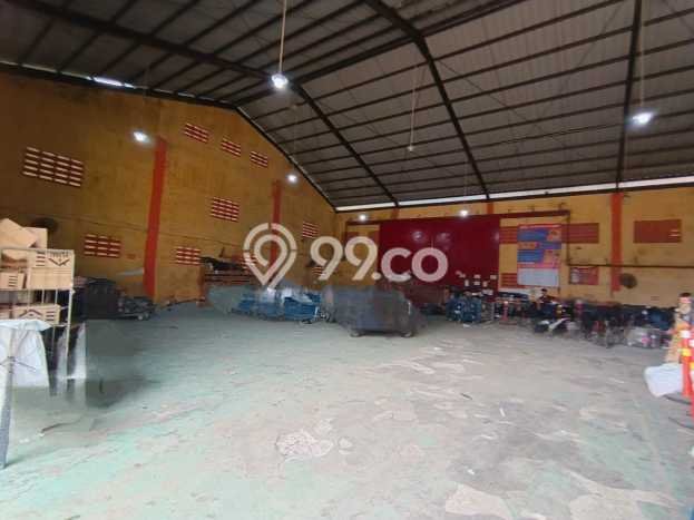 LOKASI STRATEGIS! Gudang Kawasan Cileungsi, Luas 1120m2m², Pengunjung Tinggi LOKASI STRATEGIS! Gudang Kawasan Cileungsi, Luas 1120m2m², Pengunjung Tinggi