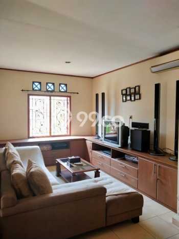 Rumah Minimalis 4 KT di Bintara Bekasi Semi Furnished Rumah Minimalis 4 KT di Bintara Bekasi Semi Furnished
