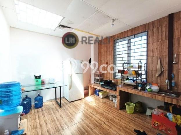 LOKASI PREMIUM! Ruko Kawasan Sei Panas, Luas 300m², Mainroad, Kawasan Komersial LOKASI PREMIUM! Ruko Kawasan Sei Panas, Luas 300m², Mainroad, Kawasan Komersial
