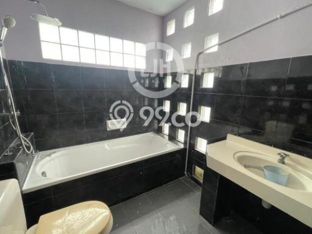 Jual Rumah Favorit Siap Huni LB 180m2 di Batam Kota, Batam Jual Rumah Favorit Siap Huni LB 180m2 di Batam Kota, Batam