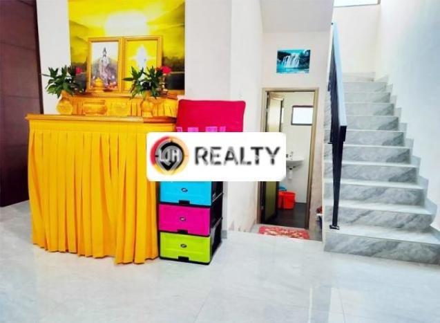 For Sale! Luxury House LT 197m2 Desain Modern di Batam Centre For Sale! Luxury House LT 197m2 Desain Modern di Batam Centre