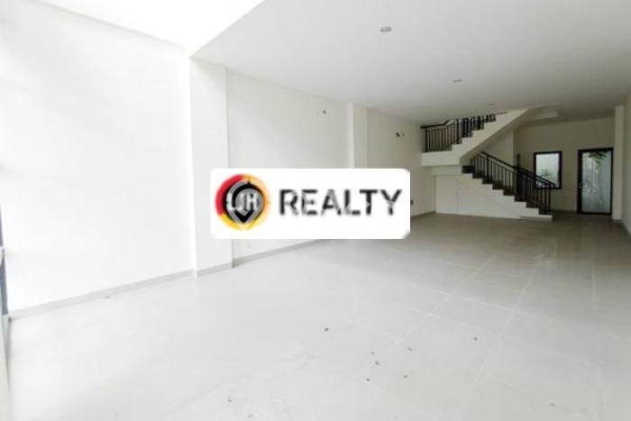 Unit Ruko Dijual di Batam LT 80m2 & LB 210m2 Unit Ruko Dijual di Batam LT 80m2 & LB 210m2