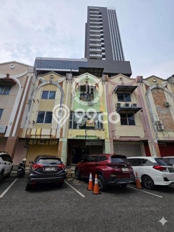 Dijual Ruko di Batam Kota Batam LT 90m2 / LB 300m2 Dijual Ruko di Batam Kota Batam LT 90m2 / LB 300m2