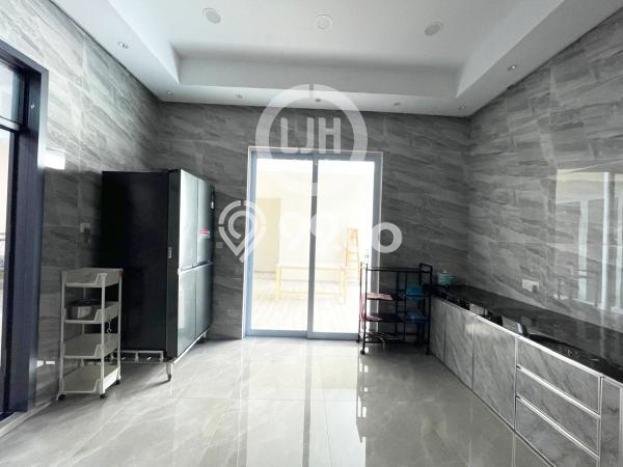 Disewakan Hunian Konsep Modern di Batam Kota Batam dengan 4 KT Disewakan Hunian Konsep Modern di Batam Kota Batam dengan 4 KT