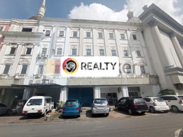 Unit Ruko Paling Strategis di Batam Kota Batam dengan LB 260m2 Unit Ruko Paling Strategis di Batam Kota Batam dengan LB 260m2