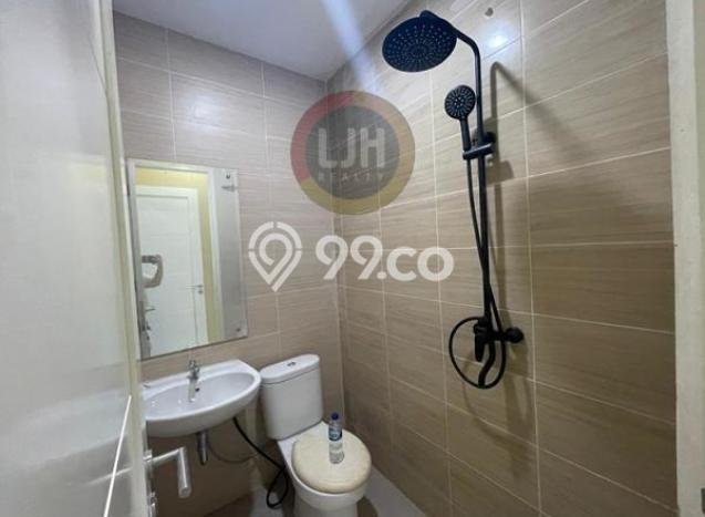 Rumah Lingkungan Asri di , Batam, Luas 96m2m² LB 70m2m² Rumah Lingkungan Asri di , Batam, Luas 96m2m² LB 70m2m²