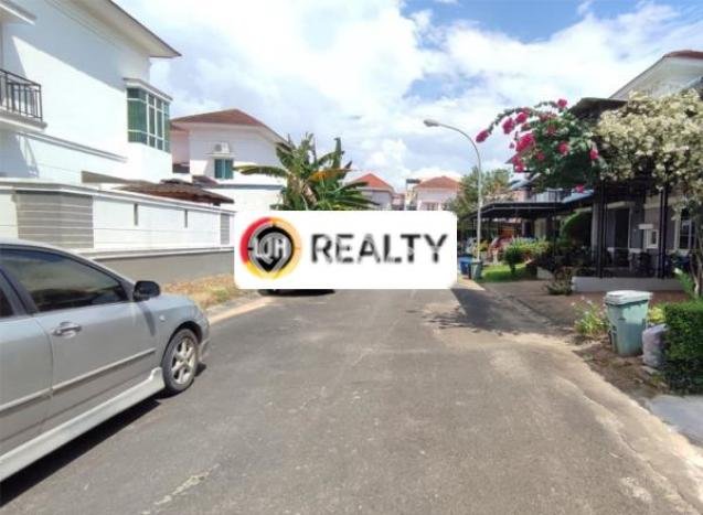 Dijual Rumah Eksklusif 4 KT di Batam Centre, Batam Dijual Rumah Eksklusif 4 KT di Batam Centre, Batam