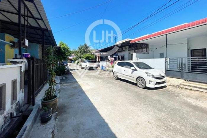 Rumah Minimalis 4 KT di Tiban Batam Semi Furnished Rumah Minimalis 4 KT di Tiban Batam Semi Furnished