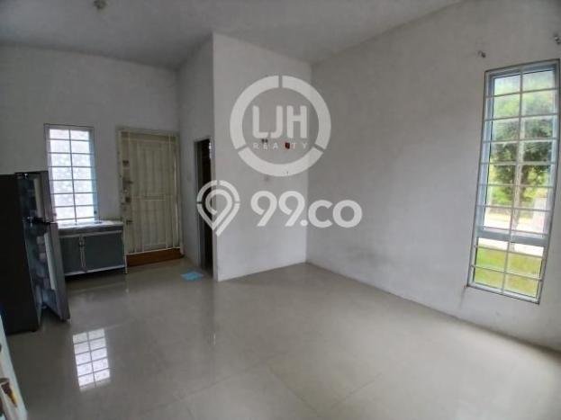 Rumah Luas Asri 2 KT Siap Pakai di Tiban Batam Rumah Luas Asri 2 KT Siap Pakai di Tiban Batam