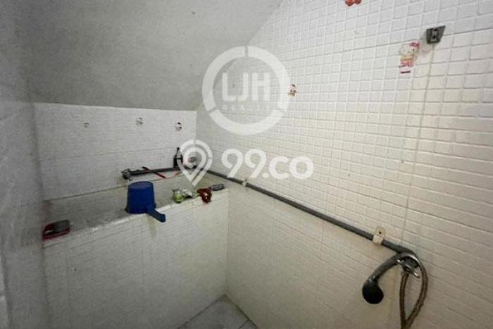 Ruko Dijual di Lubuk Baja LT 96m2, LB 288m2 Solusi Investasi Cerdas Ruko Dijual di Lubuk Baja LT 96m2, LB 288m2 Solusi Investasi Cerdas
