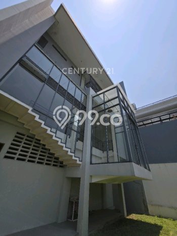 Dijual Rumah Mewah Elegan Dengan View Cantik di Kota Baru Parahyangan, Bandung Dijual Rumah Mewah Elegan Dengan View Cantik di Kota Baru Parahyangan, Bandung