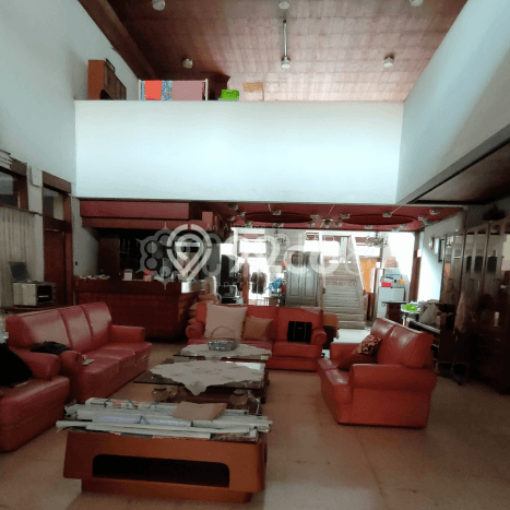 Hunian Mewah LB 853m2 Siap Pakai Desain Elegan di Gatot Subroto, Bandung Hunian Mewah LB 853m2 Siap Pakai Desain Elegan di Gatot Subroto, Bandung