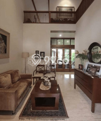 SIAP HUNI! Rumah Asri area Coblong, Luas 748m2m² LB 600m2m² SIAP HUNI! Rumah Asri area Coblong, Luas 748m2m² LB 600m2m²