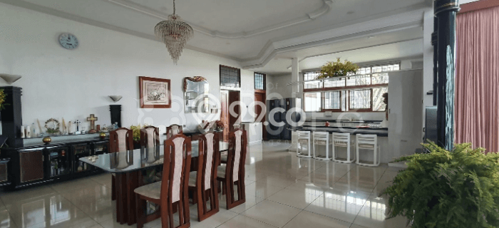 Rumah Asri area Coblong, Akses ke Coblong, Bandung, Bandung - LT 880m2m² Rumah Asri area Coblong, Akses ke Coblong, Bandung, Bandung - LT 880m2m²