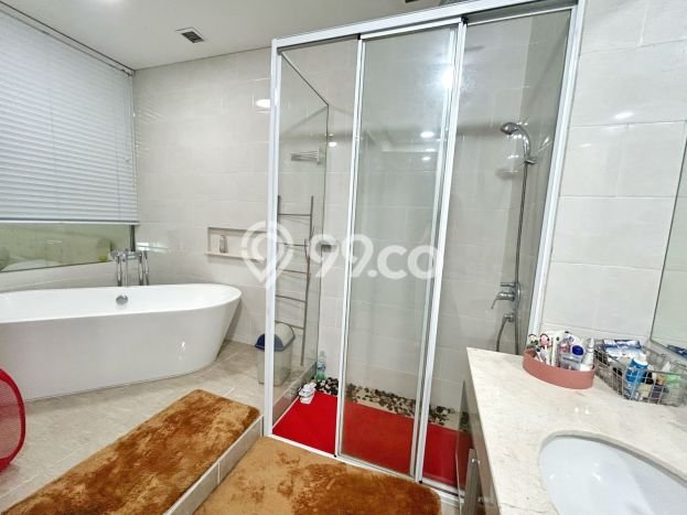 SPECIAL PRICE! Apartemen di Puri Indah, 4 KT, Luas 204m2m², Area Strategis, Fasilitas Modern, Bisa Segera Ditempati SPECIAL PRICE! Apartemen di Puri Indah, 4 KT, Luas 204m2m², Area Strategis, Fasilitas Modern, Bisa Segera Ditempati