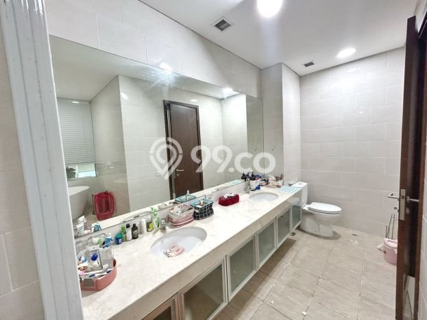 SPECIAL PRICE! Apartemen di Puri Indah, 4 KT, Luas 204m2m², Area Strategis, Fasilitas Modern, Bisa Segera Ditempati SPECIAL PRICE! Apartemen di Puri Indah, 4 KT, Luas 204m2m², Area Strategis, Fasilitas Modern, Bisa Segera Ditempati