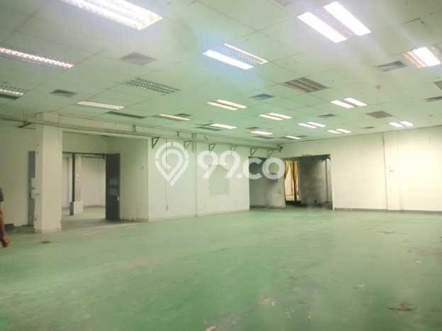 Dijual Gudang Kawasan Serpong Utara, Luas 1800m², Area Komersial Dijual Gudang Kawasan Serpong Utara, Luas 1800m², Area Komersial