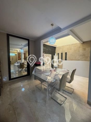 For Sale Rumah Mewah Exclusive di Kembangan, Jakarta Barat For Sale Rumah Mewah Exclusive di Kembangan, Jakarta Barat