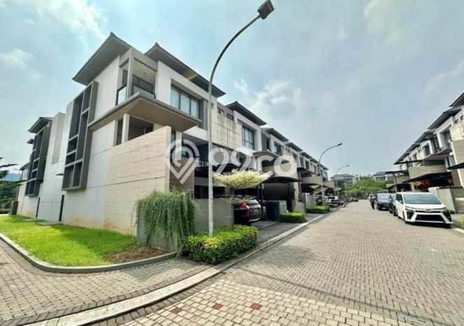 Jual Rumah Mewah Megah Dengan View Cantik di BSD, Tangerang Jual Rumah Mewah Megah Dengan View Cantik di BSD, Tangerang