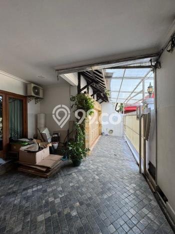 Rumah Mewah LB 390m2 Siap Pakai Desain Elegan di Puri Indah, Jakarta Barat Rumah Mewah LB 390m2 Siap Pakai Desain Elegan di Puri Indah, Jakarta Barat