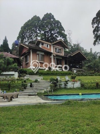 KESEMPATAN EMAS! Vila di Cisarua, Area 3960m², Lokasi Eksklusif dengan keamanan terjaga KESEMPATAN EMAS! Vila di Cisarua, Area 3960m², Lokasi Eksklusif dengan keamanan terjaga