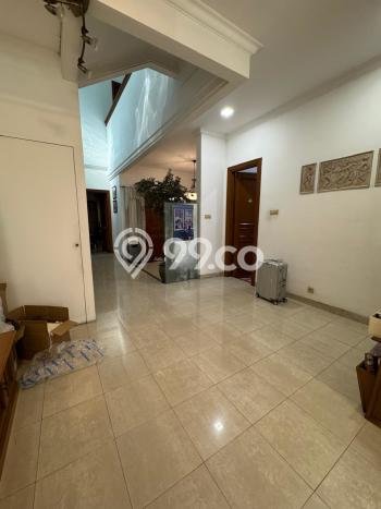 Rumah Mewah LB 390m2 Siap Pakai Desain Elegan di Puri Indah, Jakarta Barat Rumah Mewah LB 390m2 Siap Pakai Desain Elegan di Puri Indah, Jakarta Barat