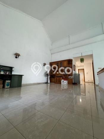 Rumah Mewah LB 390m2 Siap Pakai Desain Elegan di Puri Indah, Jakarta Barat Rumah Mewah LB 390m2 Siap Pakai Desain Elegan di Puri Indah, Jakarta Barat