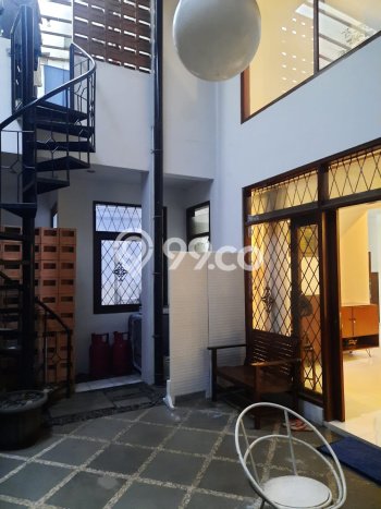 Hunian Cantik Minimalis Lb 210m2 di Antapani, Bandung Hunian Cantik Minimalis Lb 210m2 di Antapani, Bandung