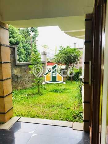 Disewakan! Rumah 7 Kamar Tidur &
7 Kamar Mandi di Dago, Bandung Disewakan! Rumah 7 Kamar Tidur &
7 Kamar Mandi di Dago, Bandung