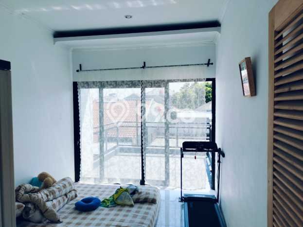 Hunian Cantik Minimalis Lb 160m2 di Arcamanik, Bandung Hunian Cantik Minimalis Lb 160m2 di Arcamanik, Bandung