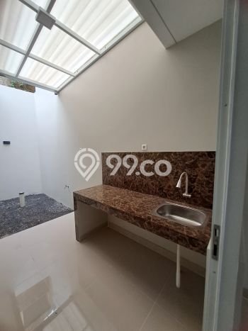 Dijual Rumah 4 Kamar Lokasi Ideal Nyaman dan Strategis di Arcamanik Dijual Rumah 4 Kamar Lokasi Ideal Nyaman dan Strategis di Arcamanik