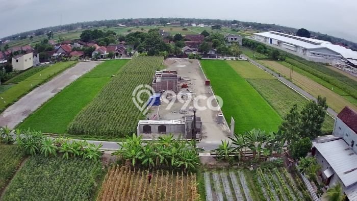 KESEMPATAN EMAS! Rumah di Prambanan, Klaten, Luas 73m2m² Bangunan 36m2m² KESEMPATAN EMAS! Rumah di Prambanan, Klaten, Luas 73m2m² Bangunan 36m2m²