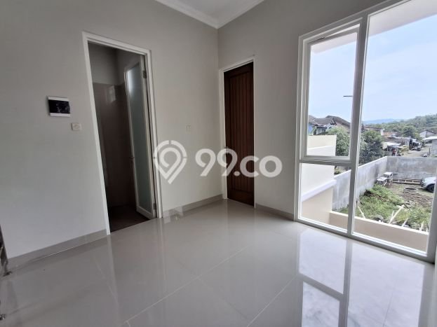 Rumah Lingkungan Asri di Prambanan, Sleman, Luas 107m2m² Bangunan 110m2m² Rumah Lingkungan Asri di Prambanan, Sleman, Luas 107m2m² Bangunan 110m2m²