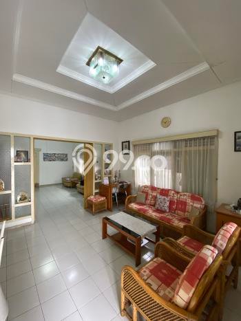 Ready to Use! Luxury House LT 390m2 Desain Elegan di Bandung Kota Ready to Use! Luxury House LT 390m2 Desain Elegan di Bandung Kota
