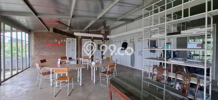 Area Ramai! Pabrik Dijual di Batujajar untuk Bisnis Luas Bangunan 2500m2 Area Ramai! Pabrik Dijual di Batujajar untuk Bisnis Luas Bangunan 2500m2