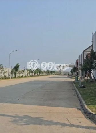 Gudang Premium Kawasan Teluk Naga, Luas 102m², Jalan Utama, Area Bisnis Aktif Gudang Premium Kawasan Teluk Naga, Luas 102m², Jalan Utama, Area Bisnis Aktif
