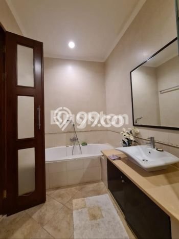 Jual Rumah Luas Elegan Dengan View Cantik di Ciganjur, Jakarta Selatan Jual Rumah Luas Elegan Dengan View Cantik di Ciganjur, Jakarta Selatan