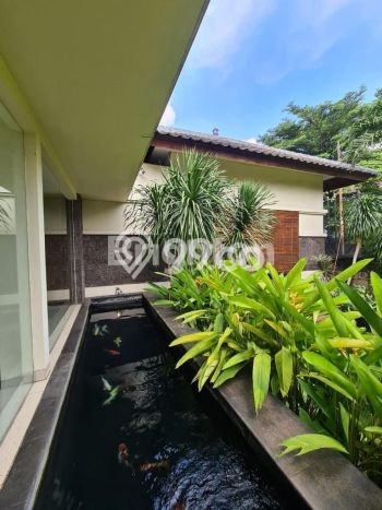 Jual Rumah Luas Elegan Dengan View Cantik di Ciganjur, Jakarta Selatan Jual Rumah Luas Elegan Dengan View Cantik di Ciganjur, Jakarta Selatan