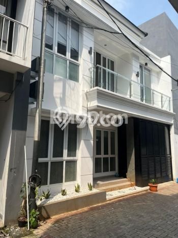 Hot Offer Hunian Mewah Ideal dan Luas di Kebon Jeruk, Jakarta Barat Hot Offer Hunian Mewah Ideal dan Luas di Kebon Jeruk, Jakarta Barat