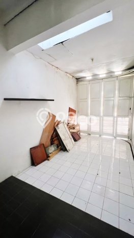 Dijual Rumah 5 Kamar Lokasi Strategis Nyaman dan Strategis di Cimahi Tengah Dijual Rumah 5 Kamar Lokasi Strategis Nyaman dan Strategis di Cimahi Tengah