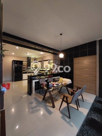 Rumah Strategis Cimahi Utara, Cimahi, LT 417m² Bangunan 525m² Rumah Strategis Cimahi Utara, Cimahi, LT 417m² Bangunan 525m²